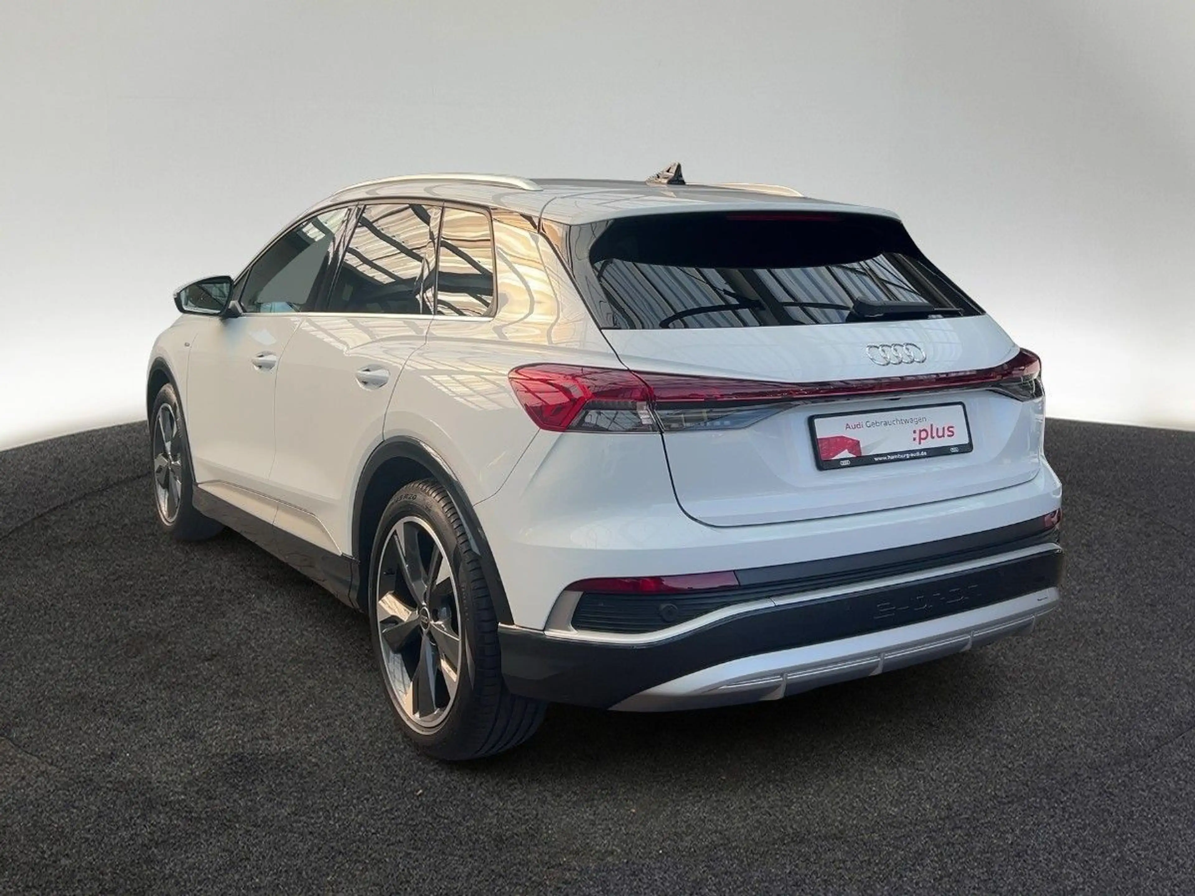 Audi Q4 e-tron Q4 40 e-tron 150 kW S line Navi AHK Sonos Kamera — photo 3