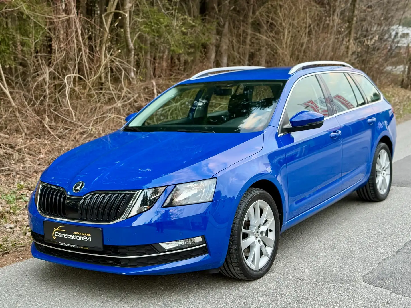 Skoda Octavia Style 4x4 184PS *1BESITZ*MWST*ACC*PICKERLNEU* Blau - 1