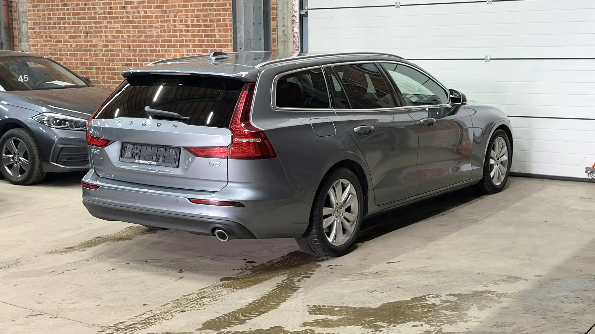 Volvo V60 D3 Geartronic Automaat CarPlay Diesel Garantie Gris - 2