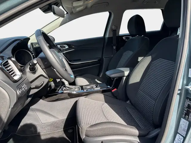 Kia Ceed view 8