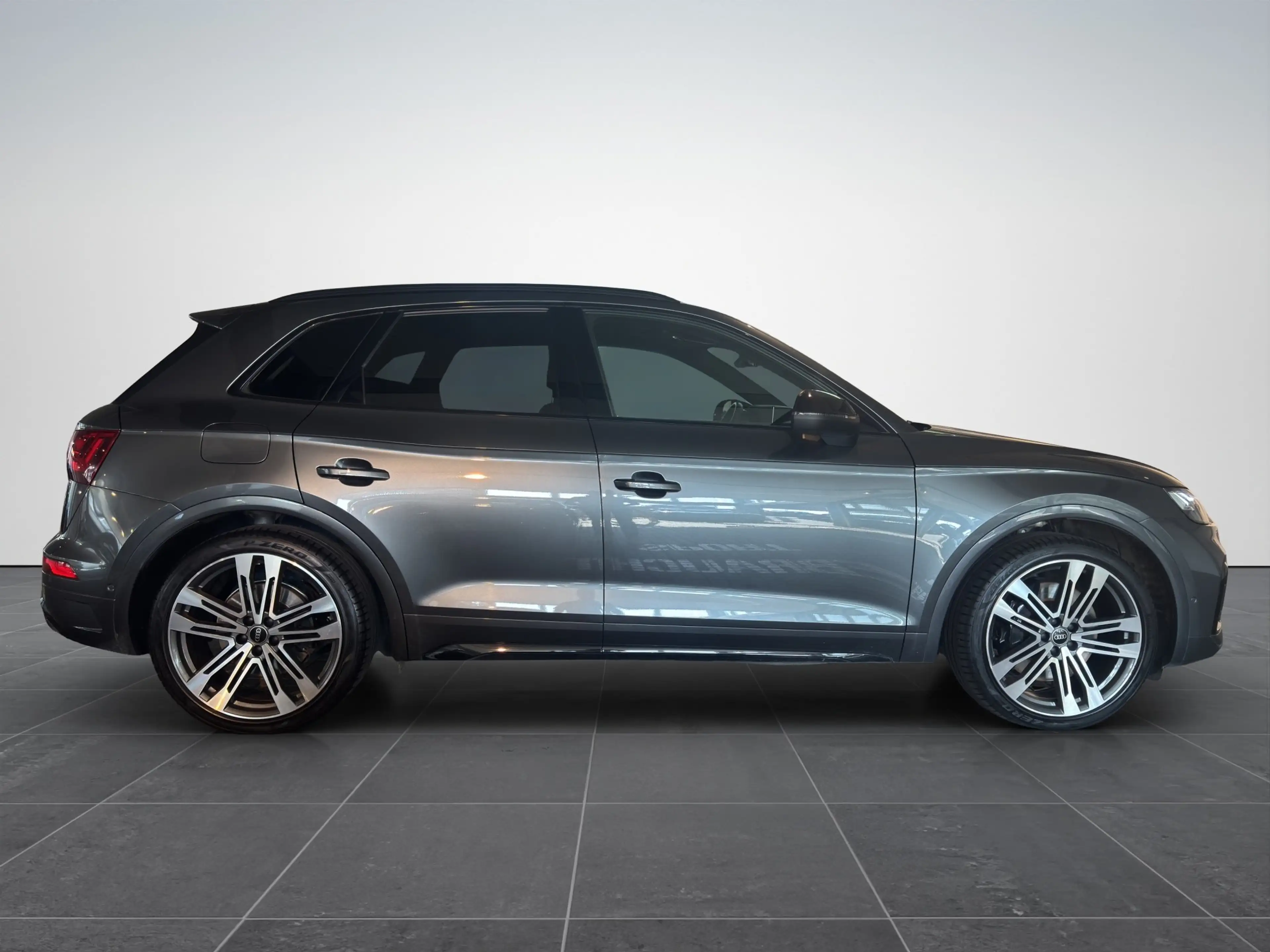 Audi SQ5 3.0 TDI quattro Klima Navi Leder Rückfahrkamera — photo 10