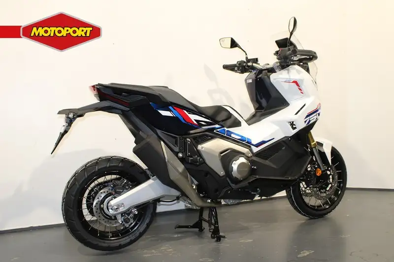 Honda X-ADV 750 - foto 5