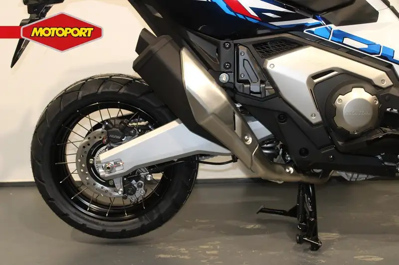 Honda X-ADV 750 - foto 4