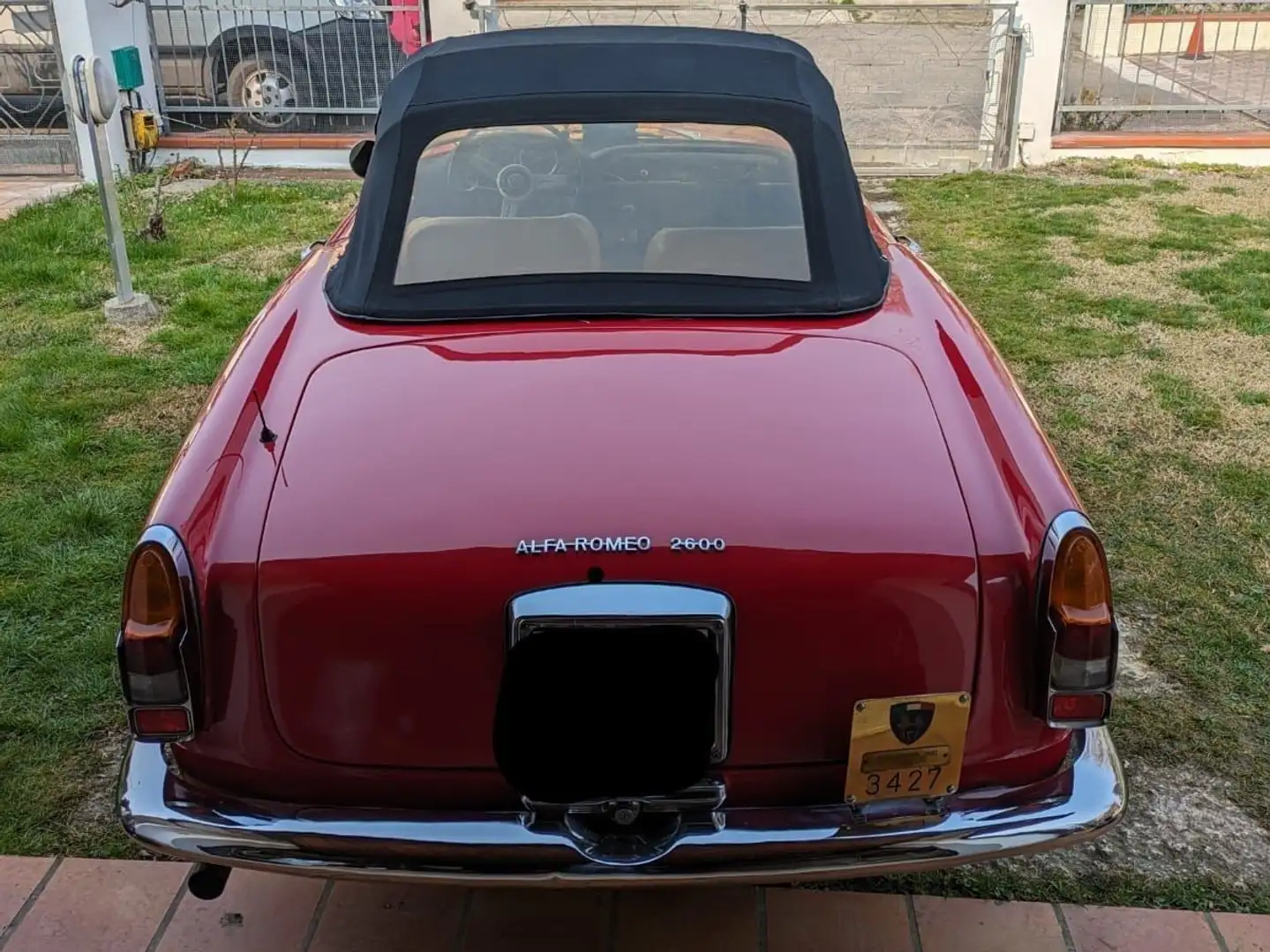 Alfa Romeo Spider Rot - 2