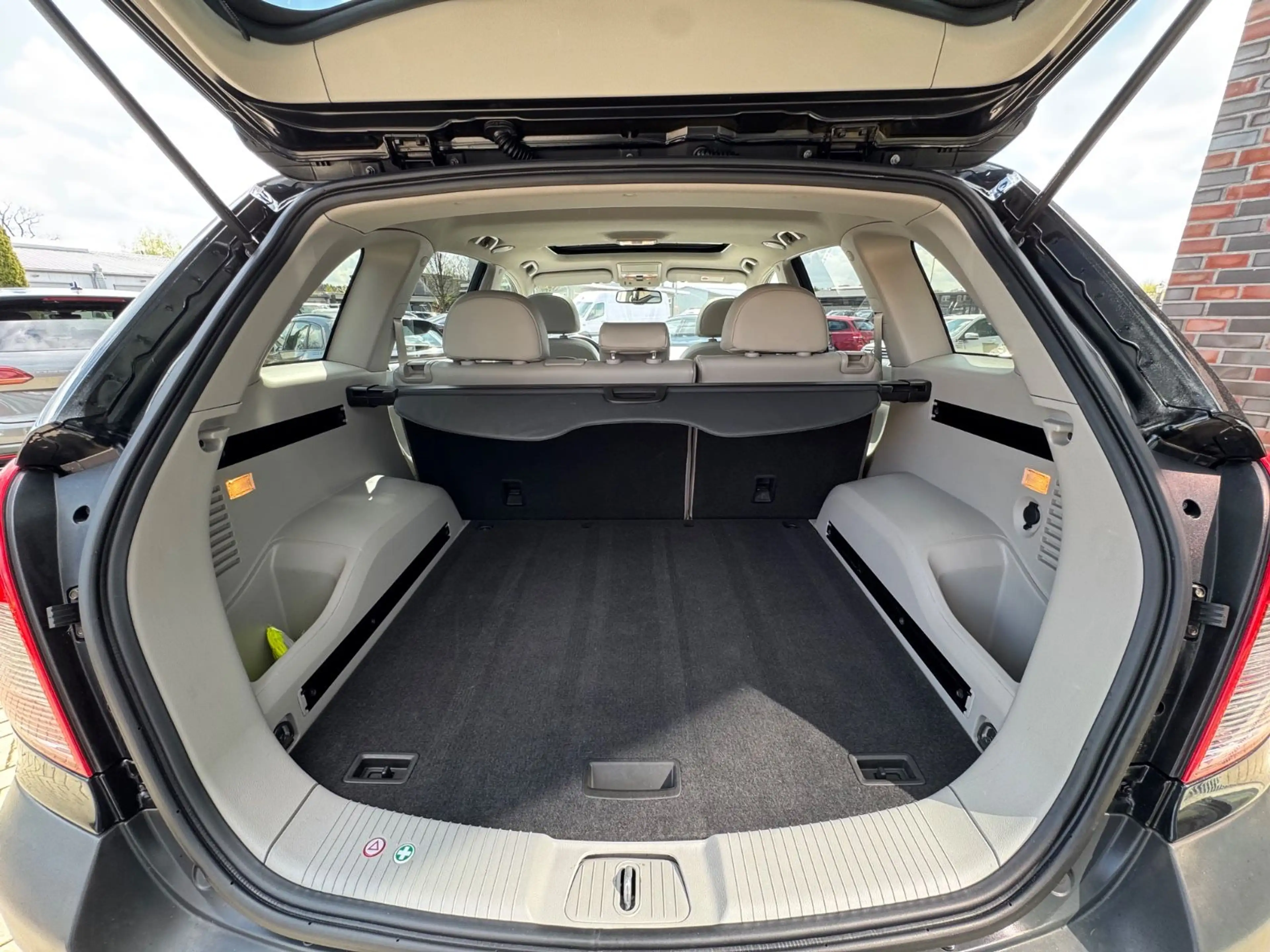 Opel Antara Cosmo 4x4 *AHK*Leder*Navi* — photo 10