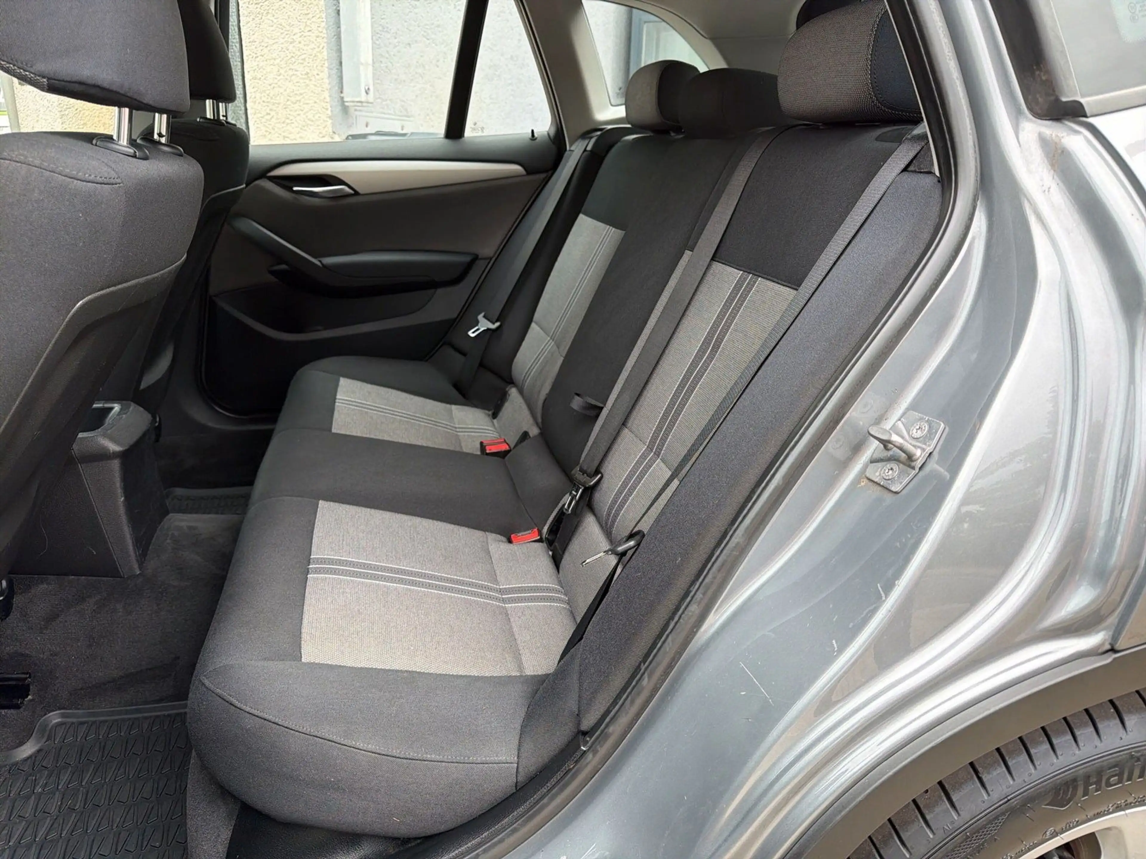 BMW X1 xDrive 18d  2 HAND/AHK/SHZ/8-FACH — photo 17