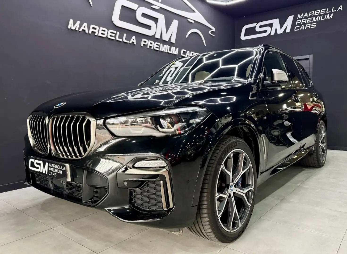 BMW X5 M M50dA Noir - 1