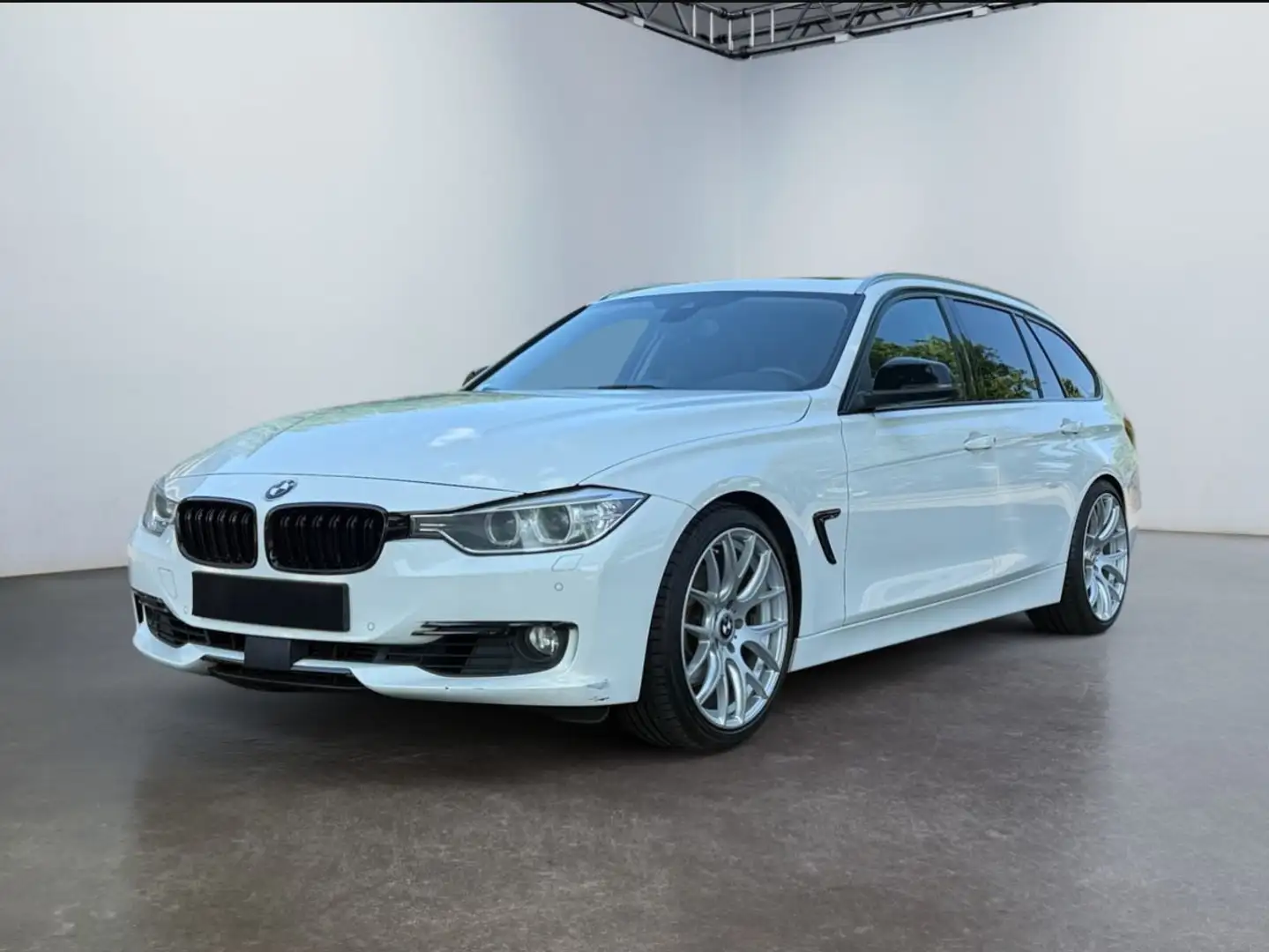 BMW 330 d Touring * PANO * LEDER * ACC * Wit - 1