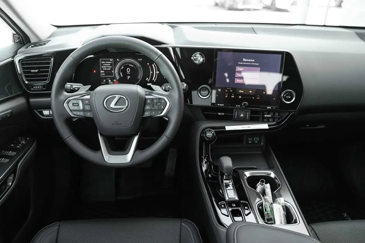 Lexus NX снимка Lexus NX