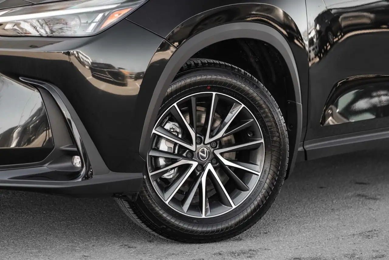 Lexus NX снимка Lexus NX
