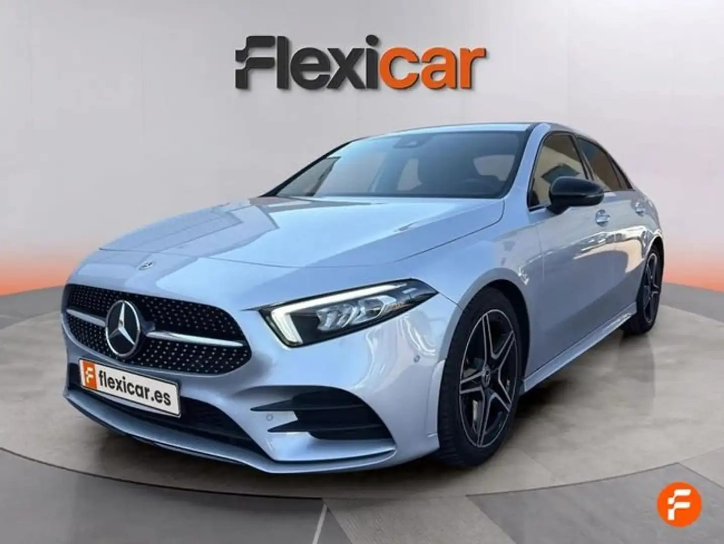 Mercedes-Benz A 200 Sedán d Gris - 2