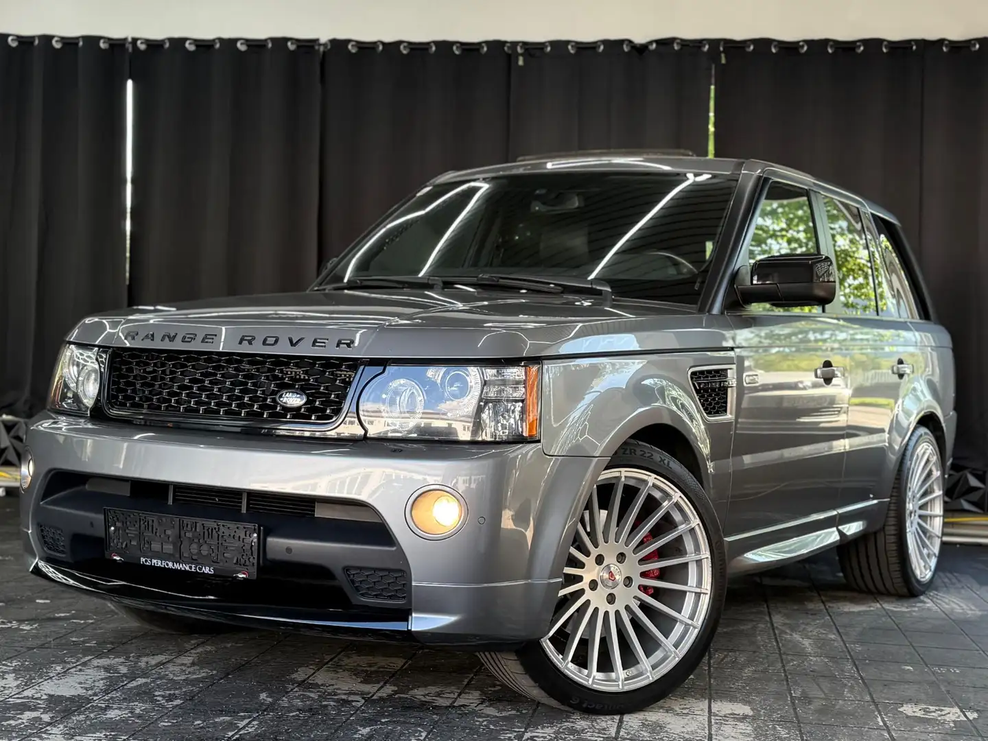 Land Rover Range Rover Sport 3,0 TdV6 Autobiography / 22" VOSSEN / MEGA OPTIK Grau - 1