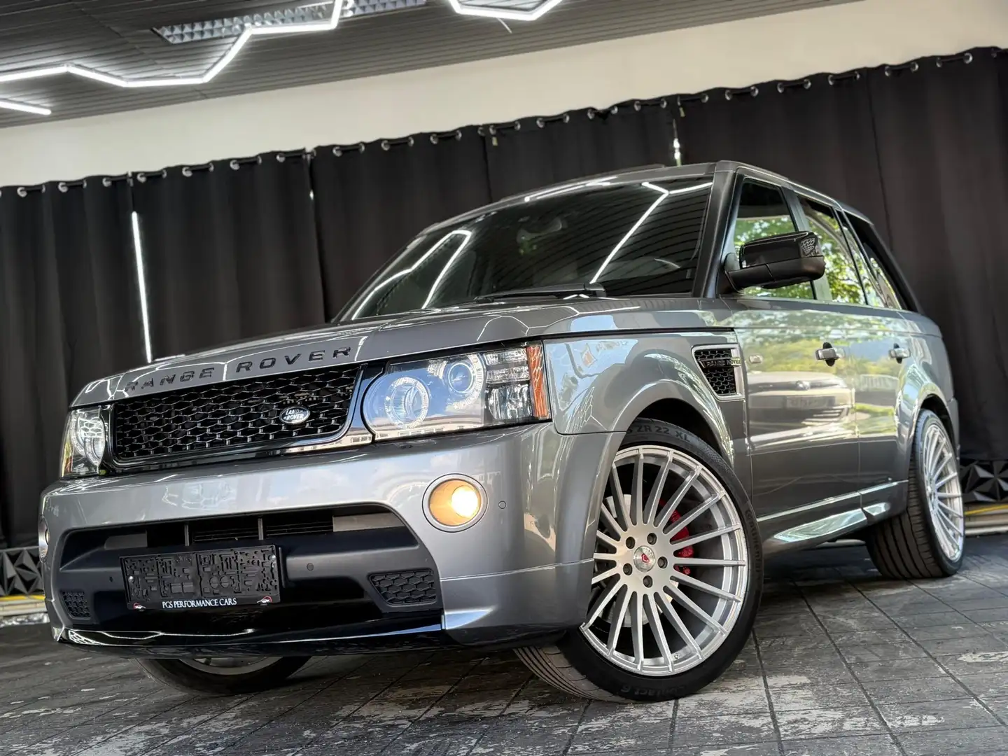 Land Rover Range Rover Sport 3,0 TdV6 Autobiography / 22" VOSSEN / MEGA OPTIK Grau - 2