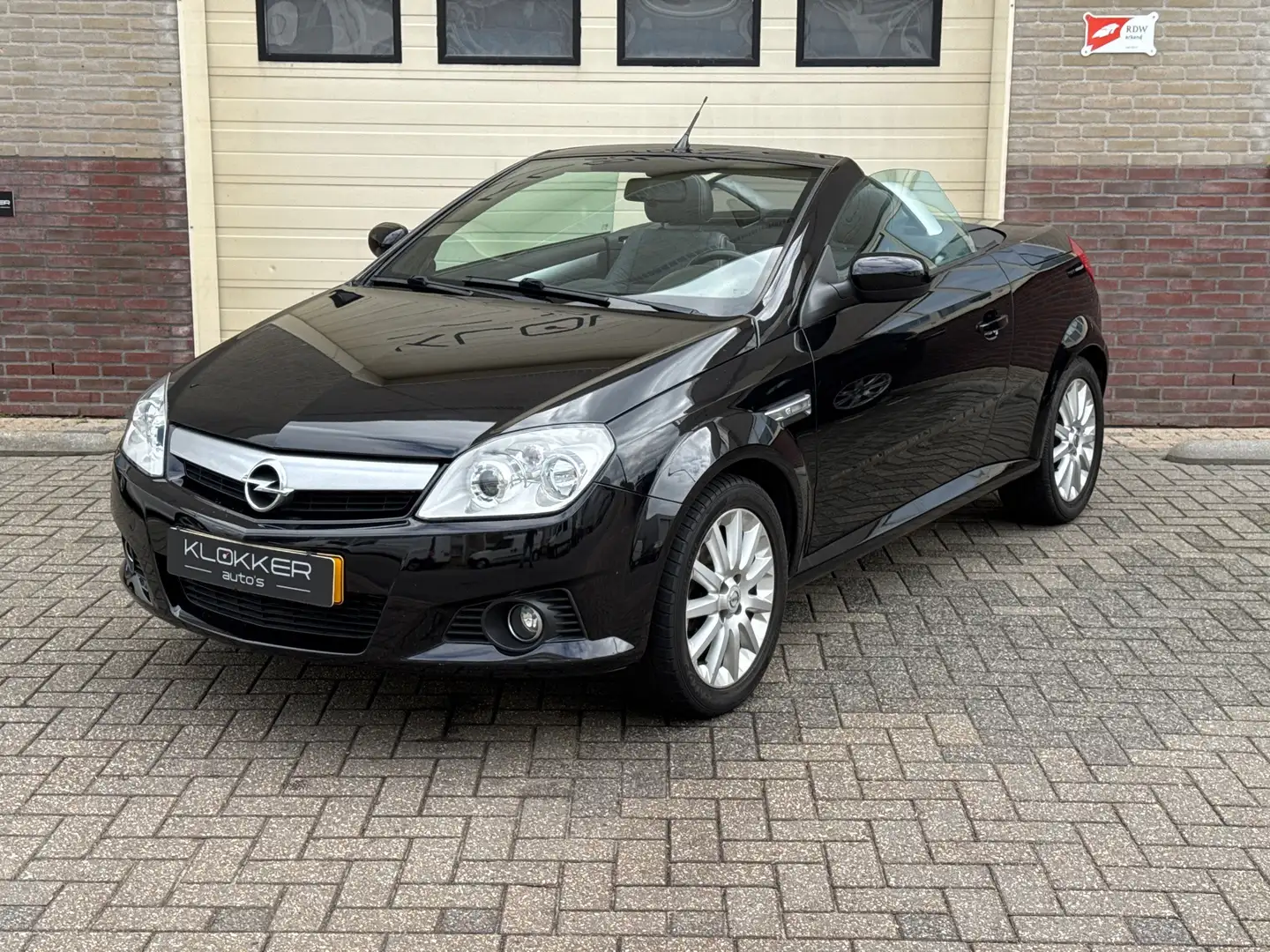 Opel Tigra TwinTop 1.4-16V Enjoy Airco | AUTOMAAT Noir - 1