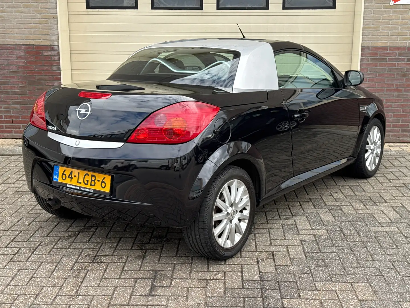 Opel Tigra TwinTop 1.4-16V Enjoy Airco | AUTOMAAT Noir - 2