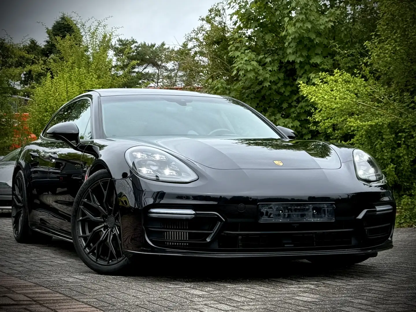 Porsche Panamera 4 e-Hybrid Sport Turismo 2.9 V6 Bi-T.PDK (340 kW) Zwart - 1