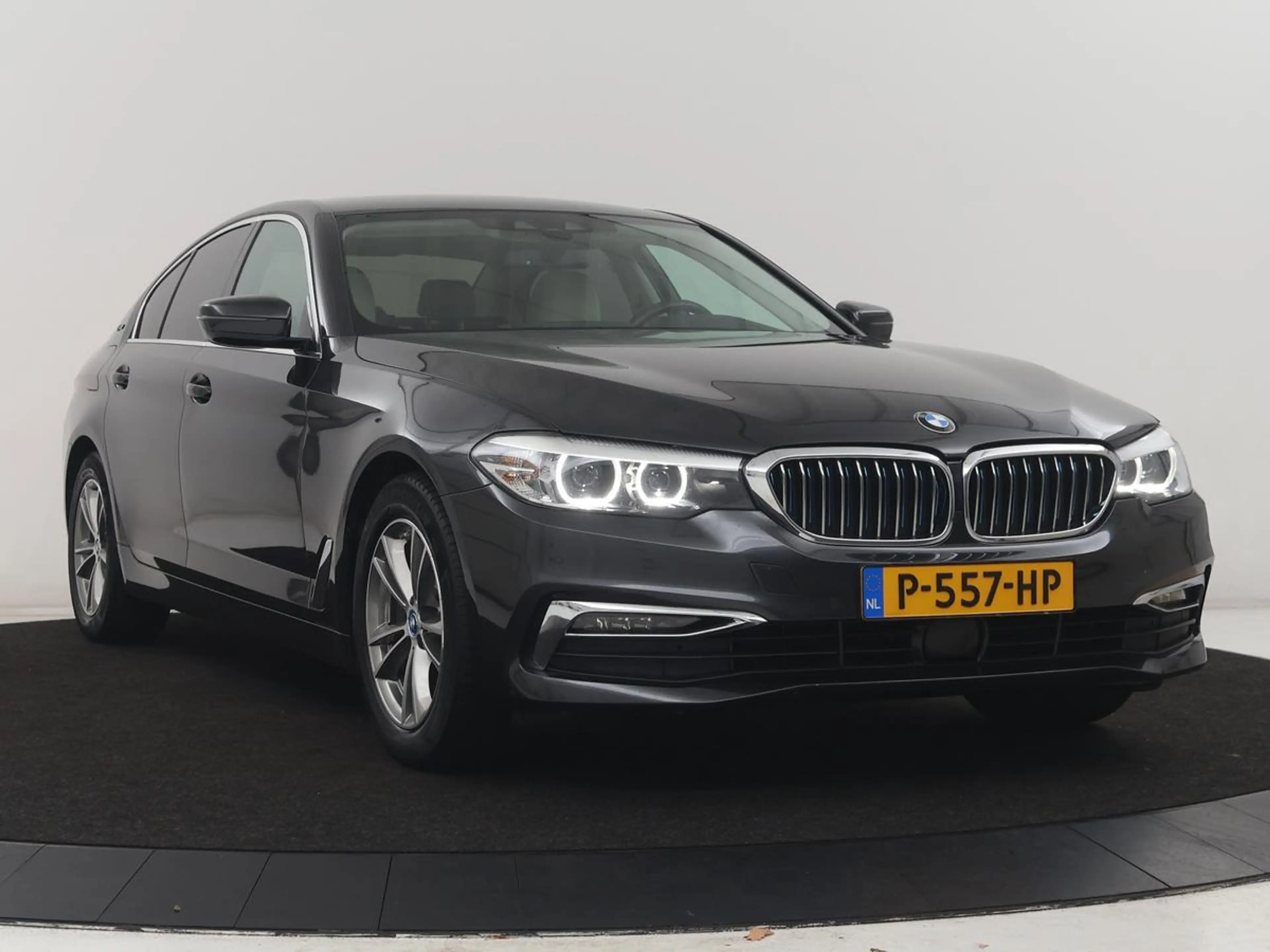 BMW 530 5-serie 530e iPerformance High Executive | Leder | — photo 31