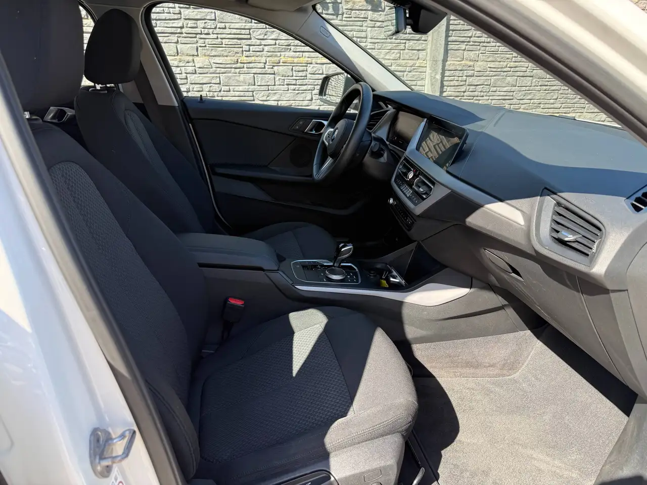 BMW 118 i Automaat "Navigatie/LED/Apple carplay", миниатюра 6