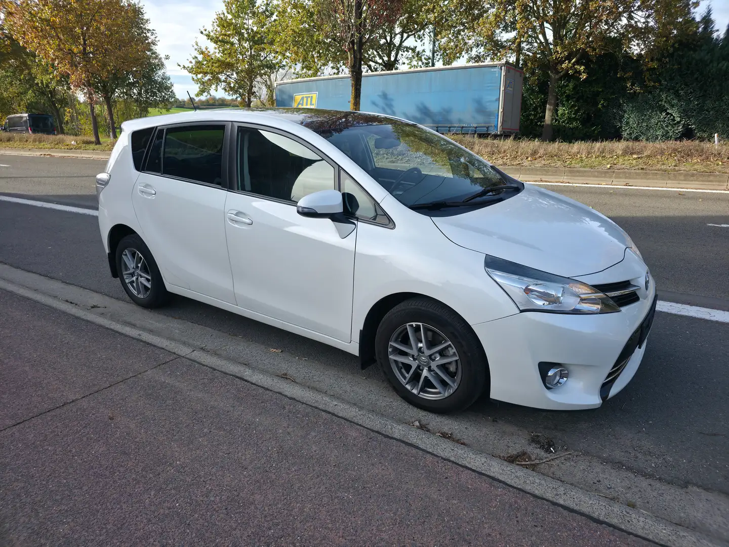 Toyota Verso 1.6 D-4D Skyview 7pl. 1°EIG. IN PERFECTE STAAT! Wit - 1