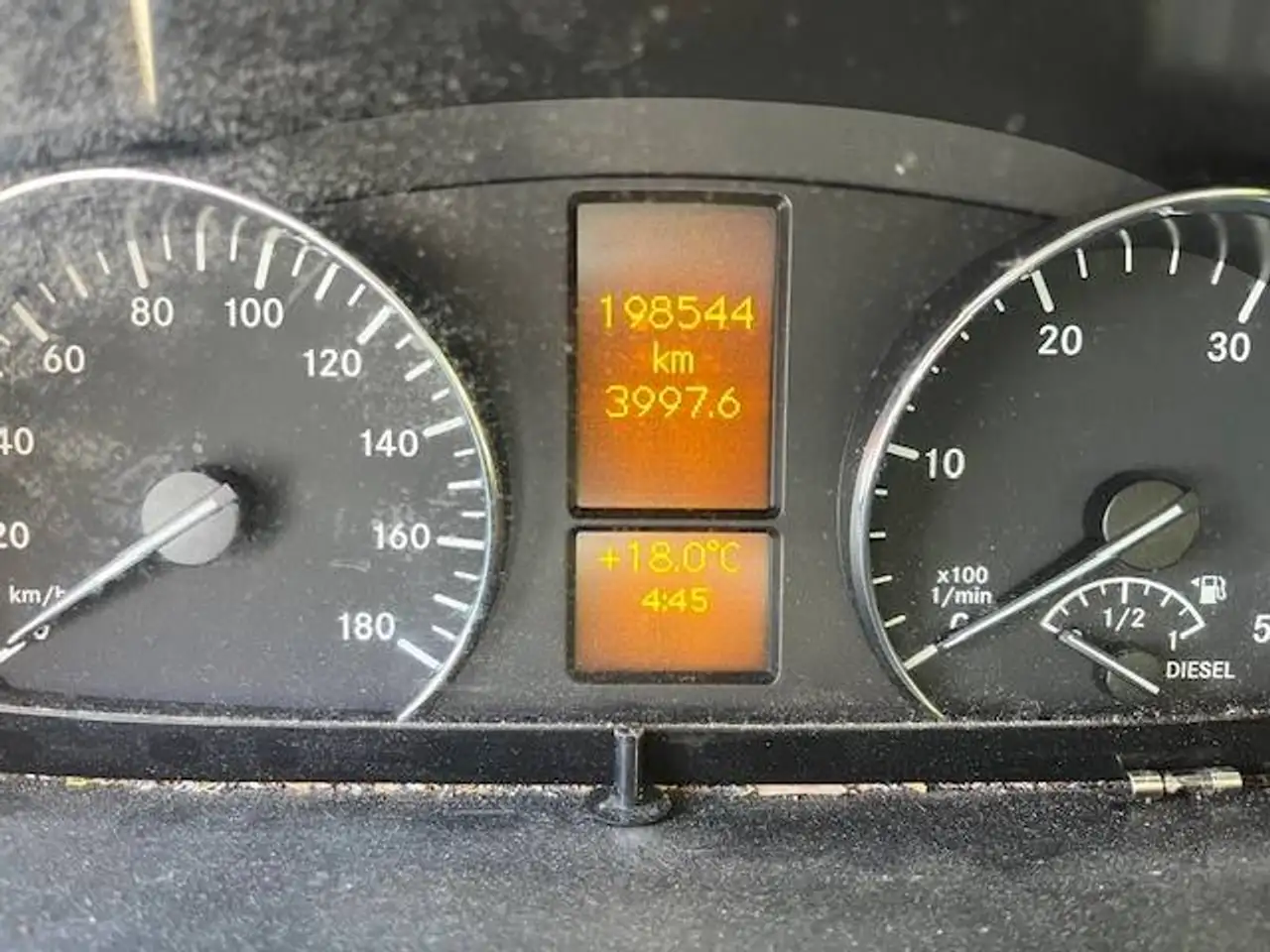 Mercedes-Benz Sprinter photo Mercedes-Benz Sprinter