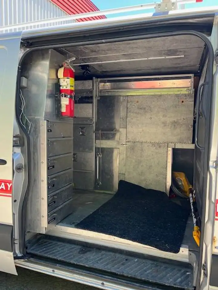Mercedes-Benz Sprinter photo Mercedes-Benz Sprinter