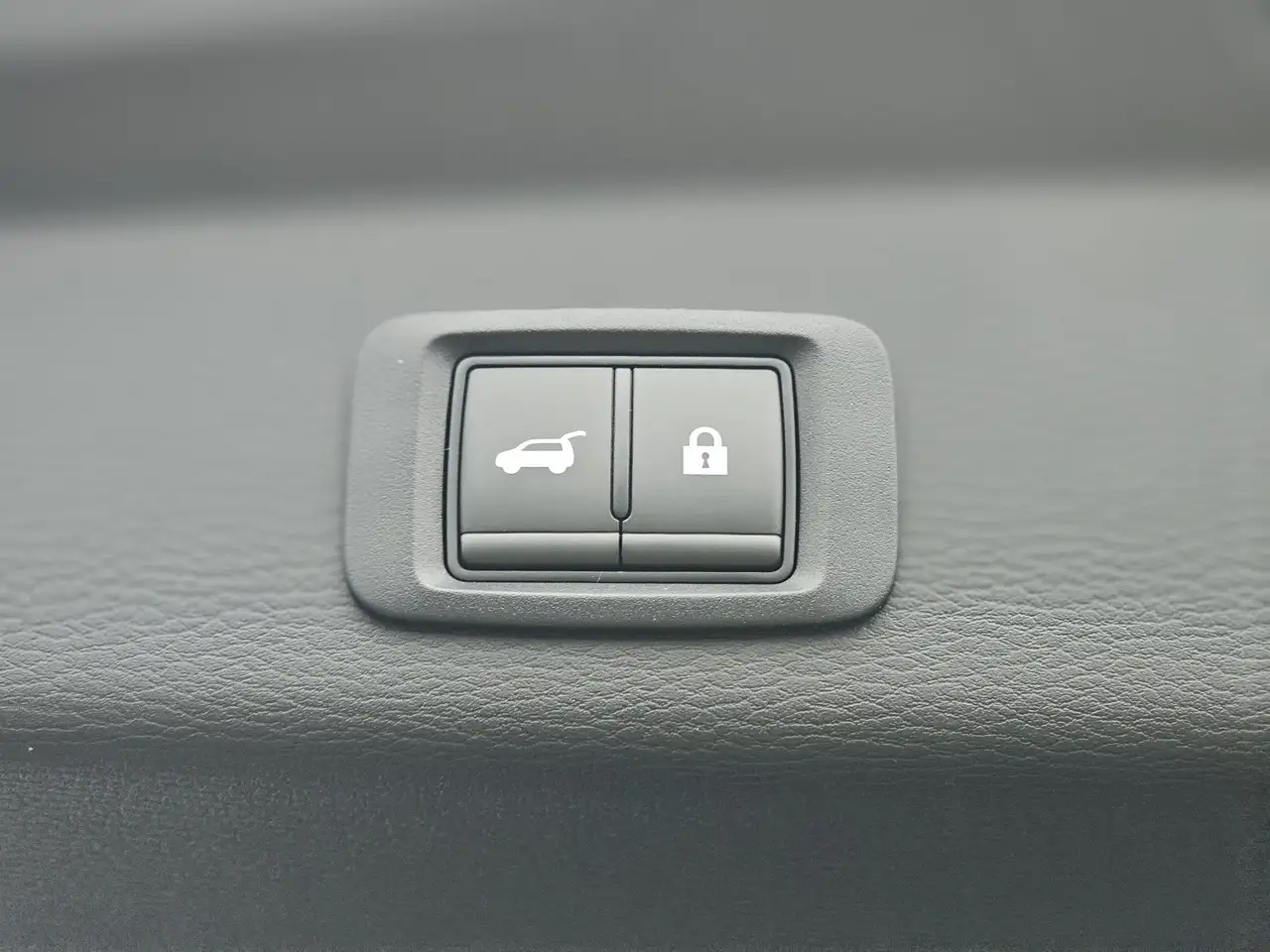Mitsubishi Outlander снимка Mitsubishi Outlander