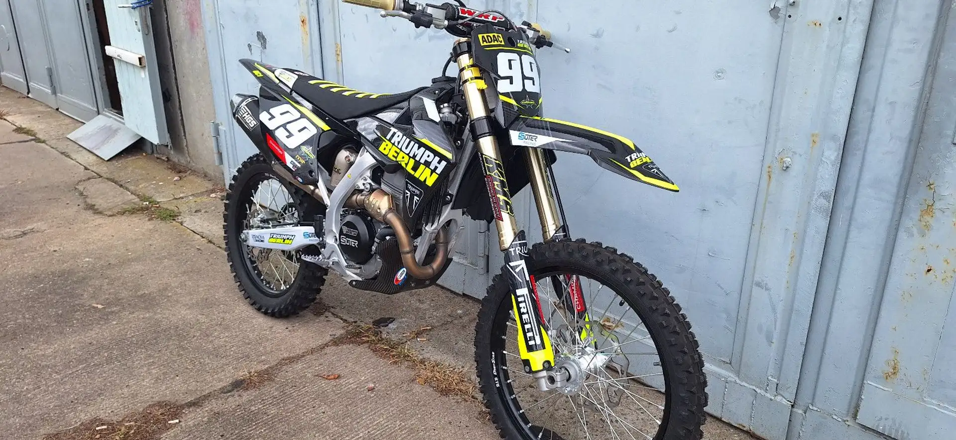 Triumph TF 250 X MODELL 2026 + TEAMDEKOR Schwarz - 2