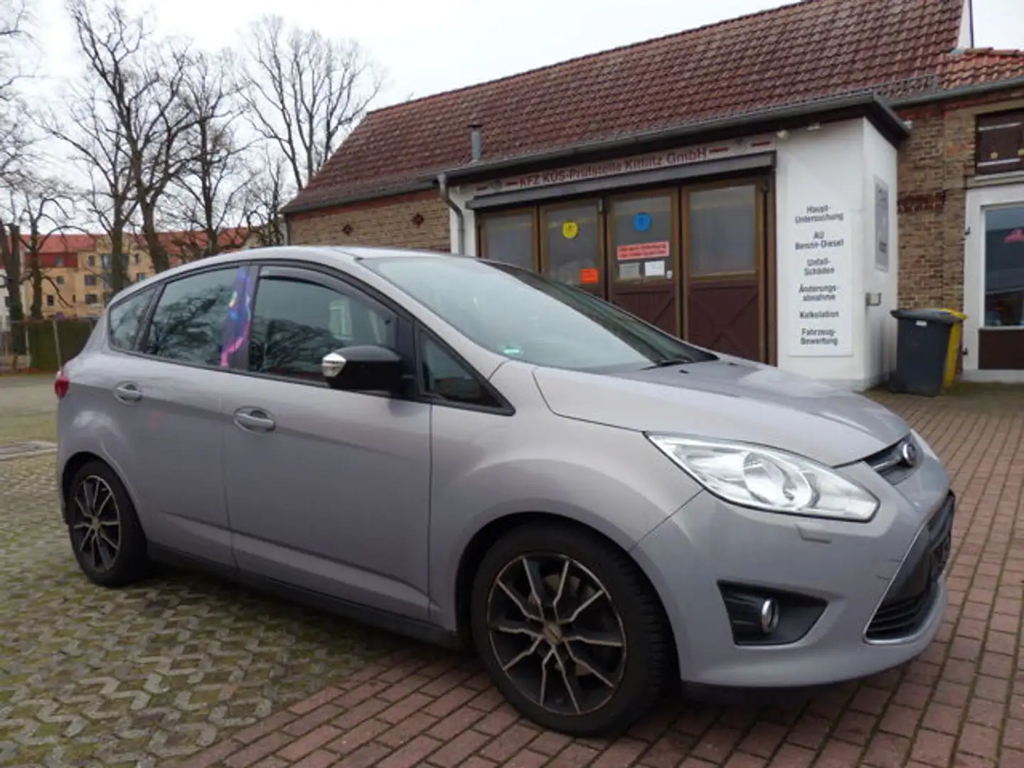 Ford C-Max 1.6 Klima, Sitzh., AHK - 2