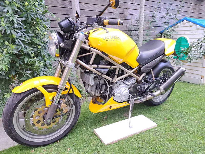 Ducati Monster 900 - foto 4