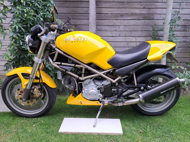 Ducati Monster 900 - foto 3