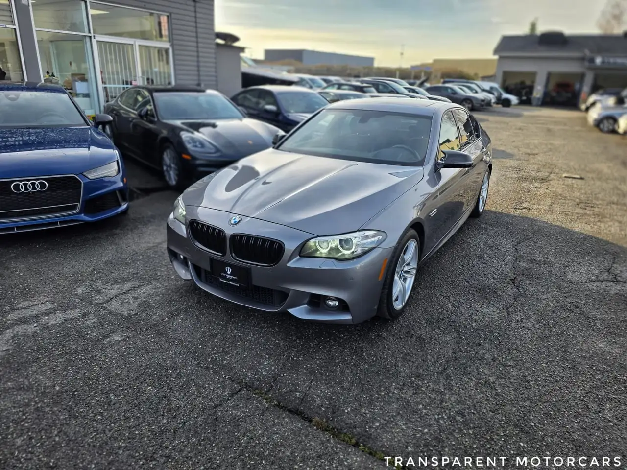 BMW 5 Series снимка BMW 5 Series