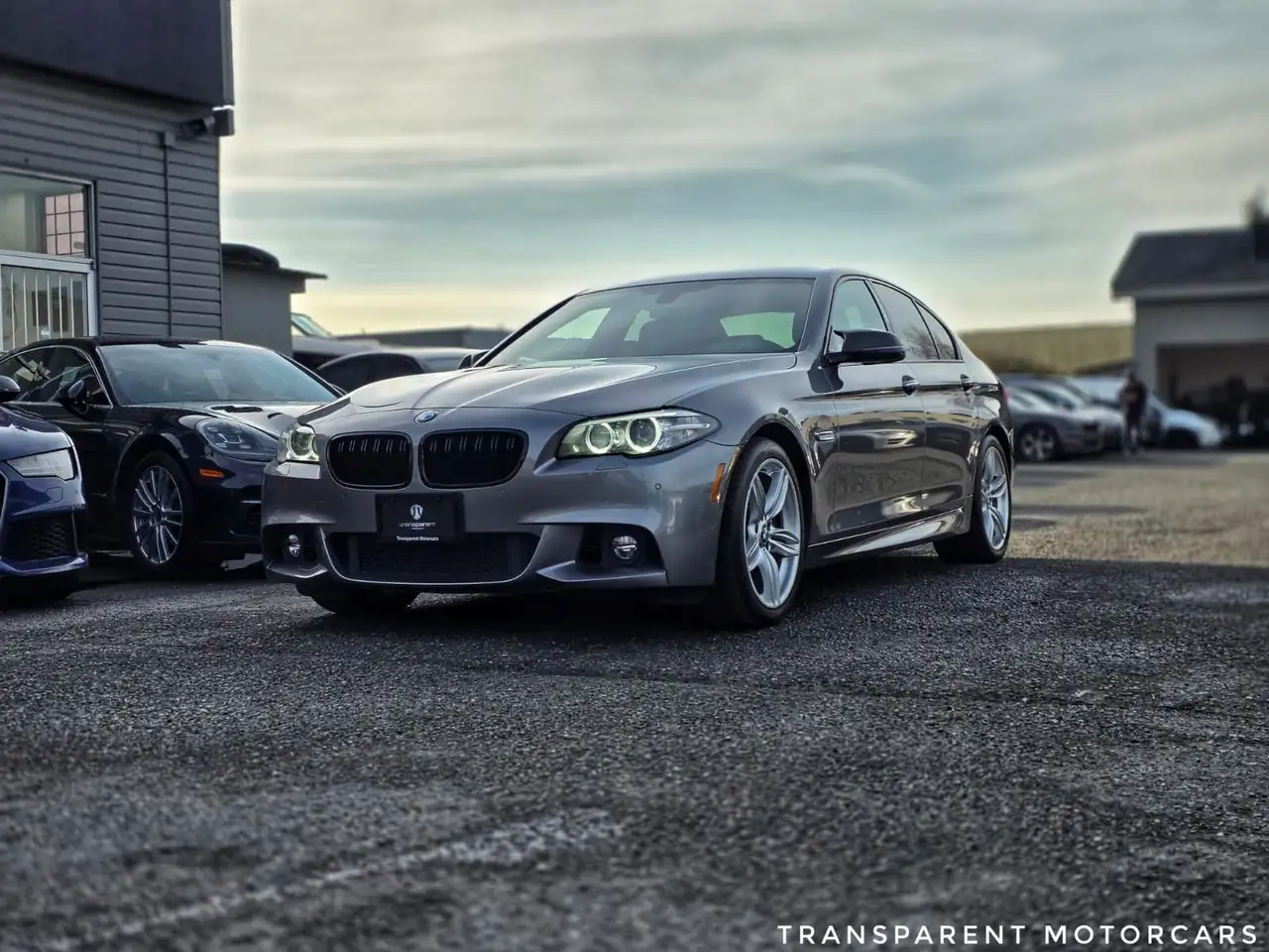 BMW 5 Series снимка BMW 5 Series