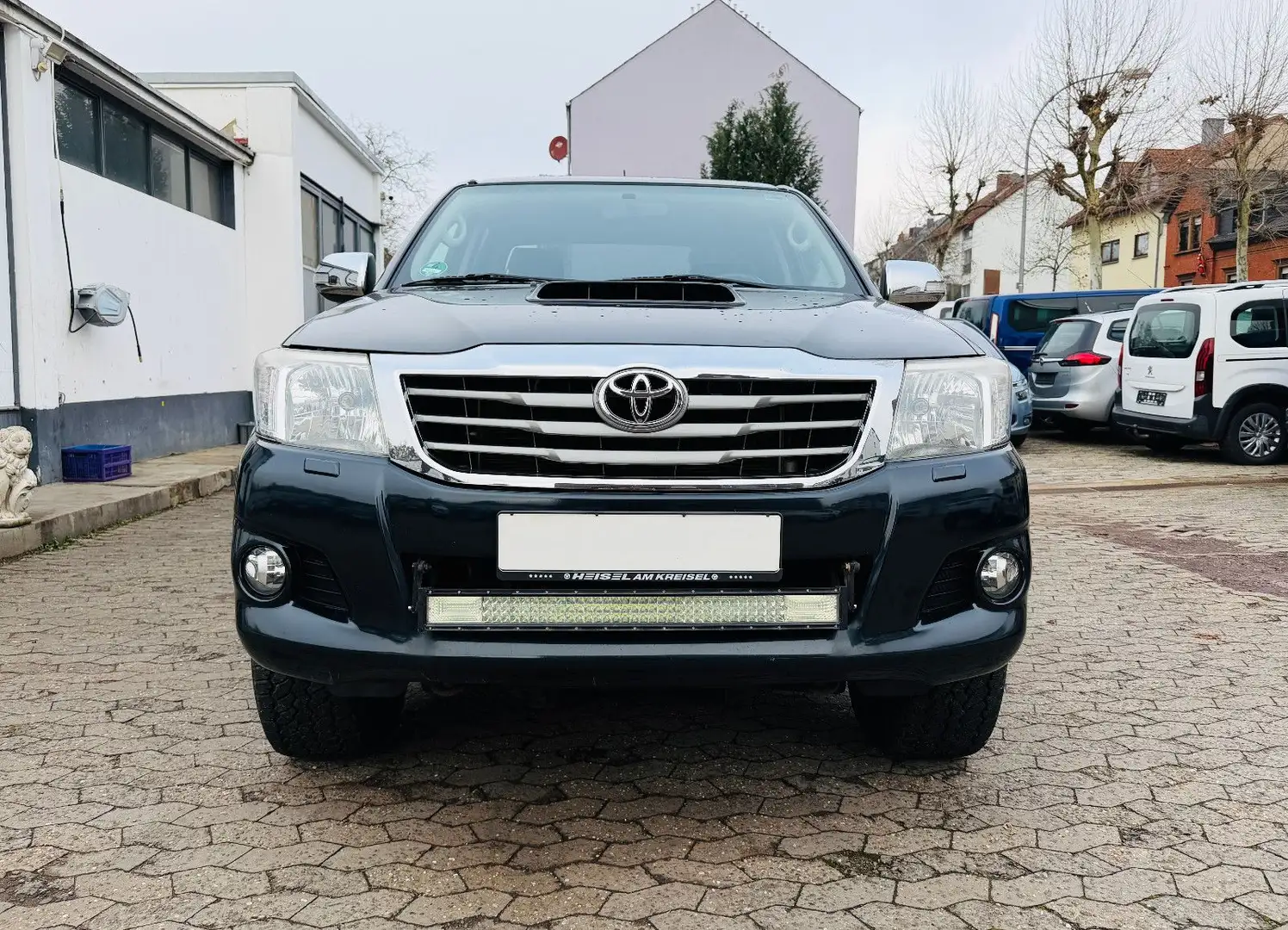 Toyota Hilux 3.0 D-4D Executive DOKA 4x4 Automatik Navi Schwarz - 2