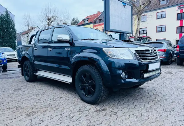 Toyota Hilux 3.0 D-4D Executive DOKA 4x4 Automatik Navi