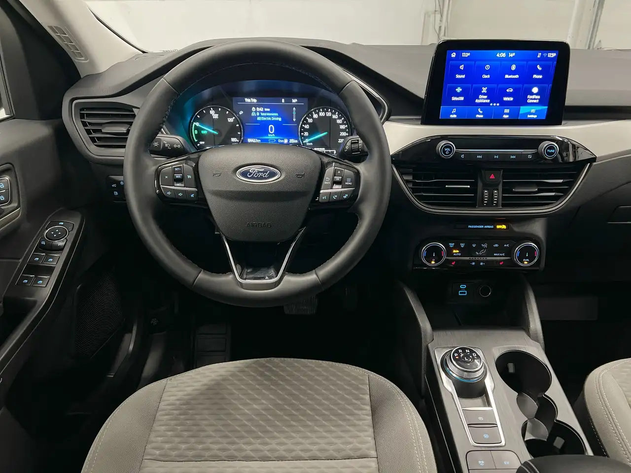 Ford Escape снимка Ford Escape
