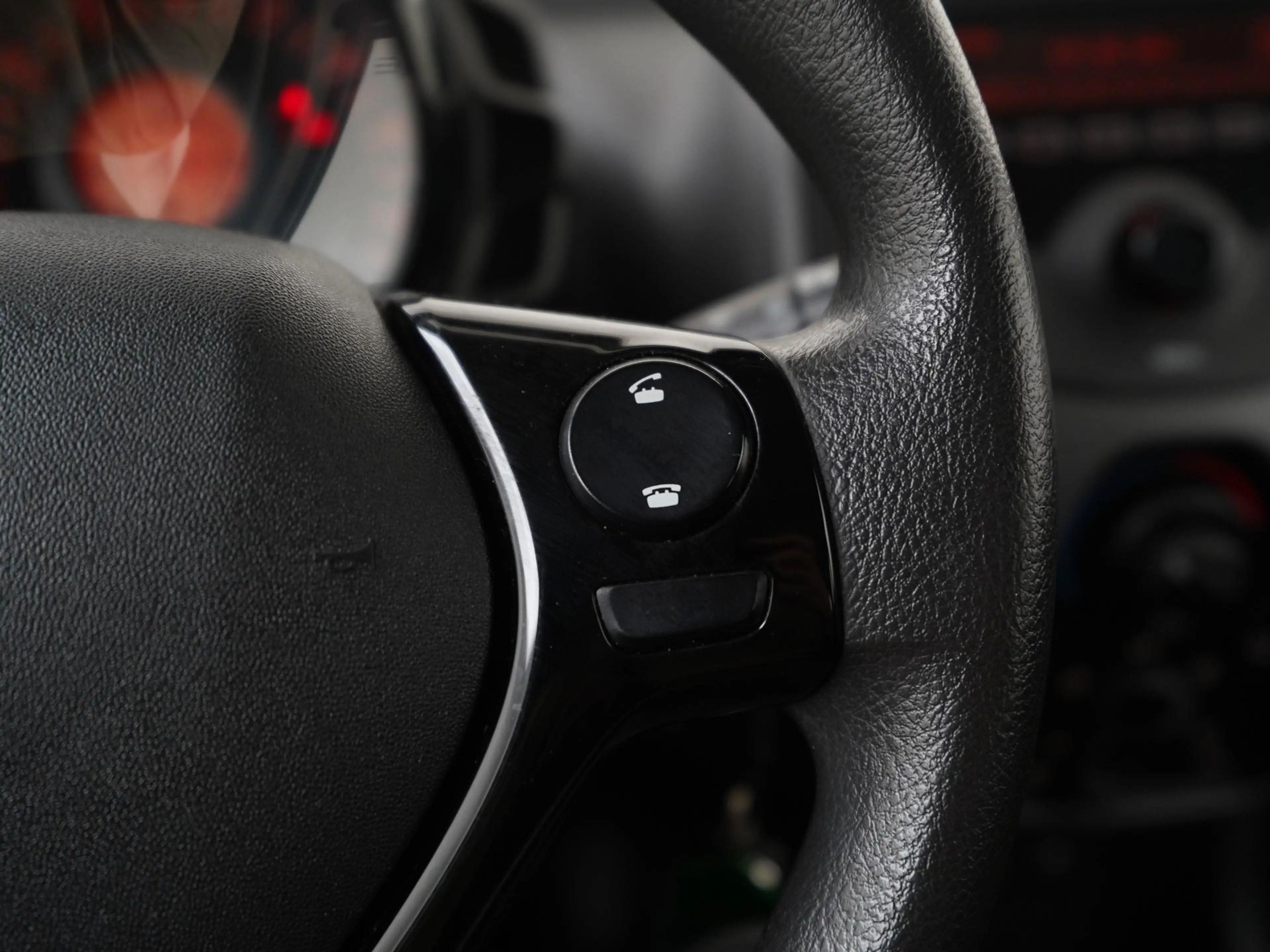 Peugeot 108 1.0 e-VTi Active TOP! | Airco | Bluetooth | Zondag — photo 9