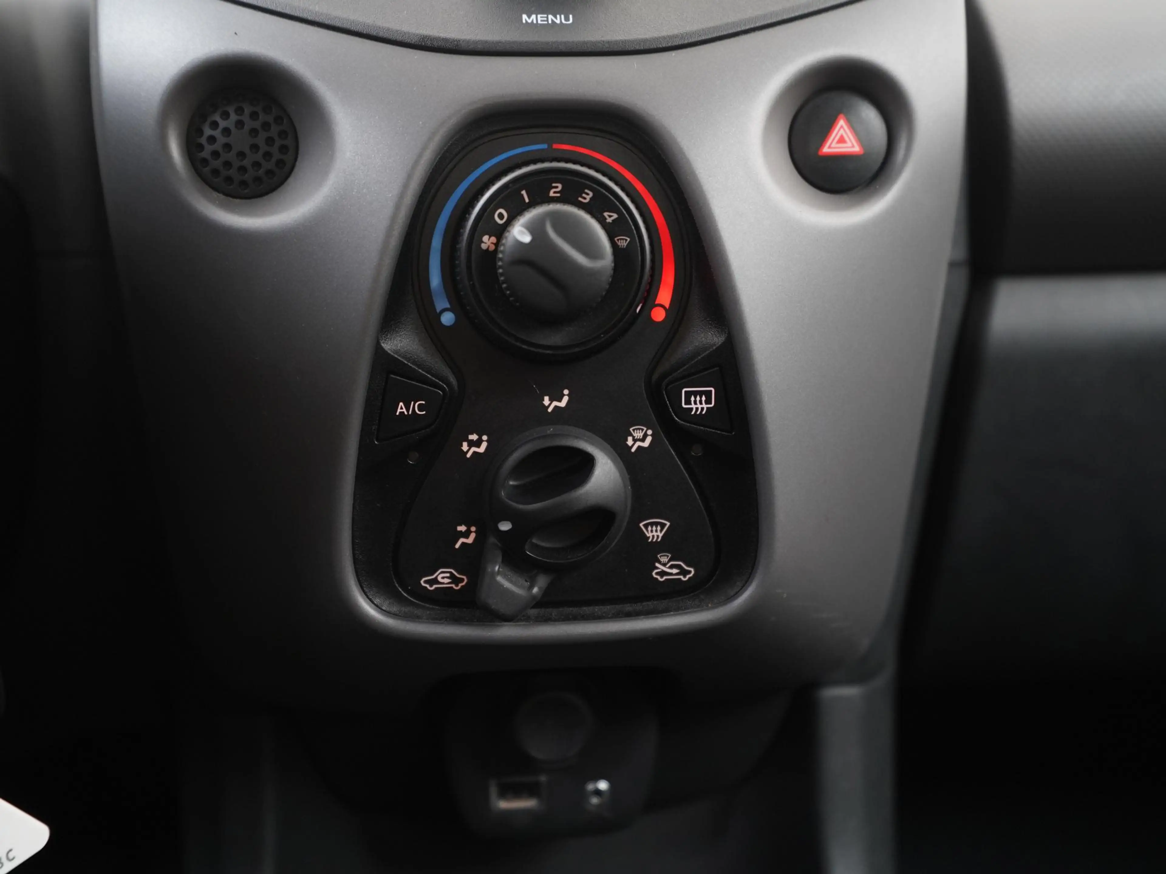 Peugeot 108 1.0 e-VTi Active TOP! | Airco | Bluetooth | Zondag — photo 11