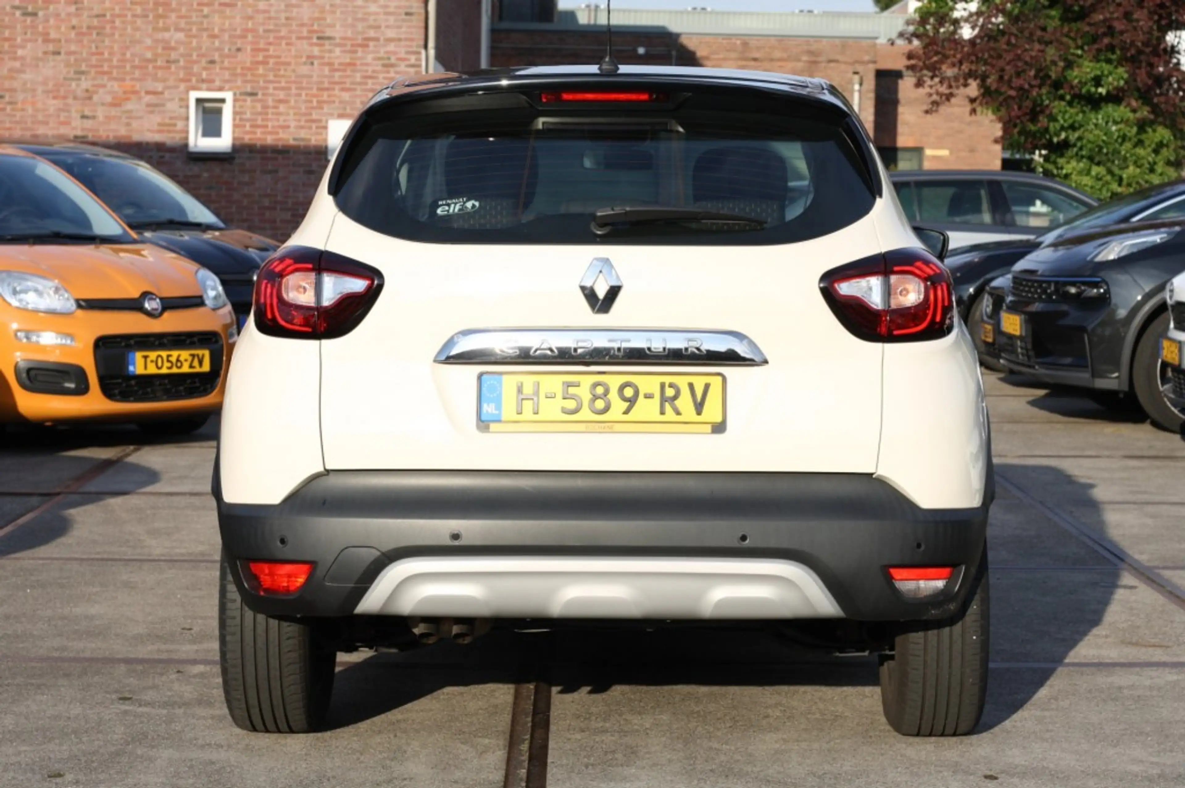 Renault Captur 1.3 TCe Intens / Camera / Cruise / Airco / LED — photo 6