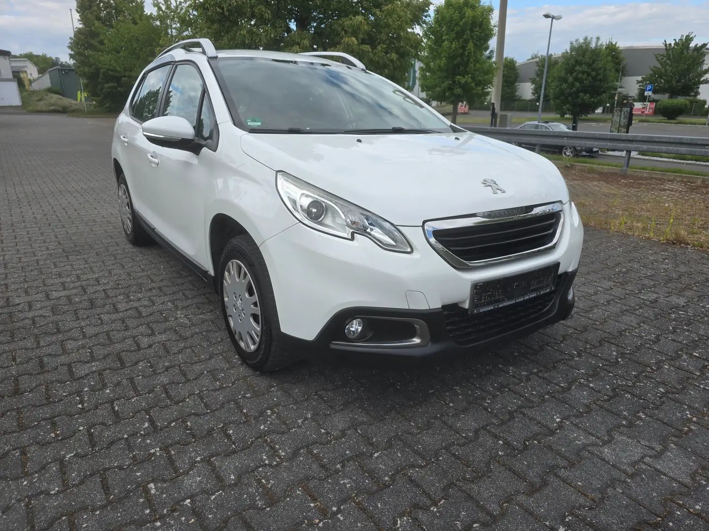 Peugeot 2008 Active HDI 92 S&S Weiß - 2