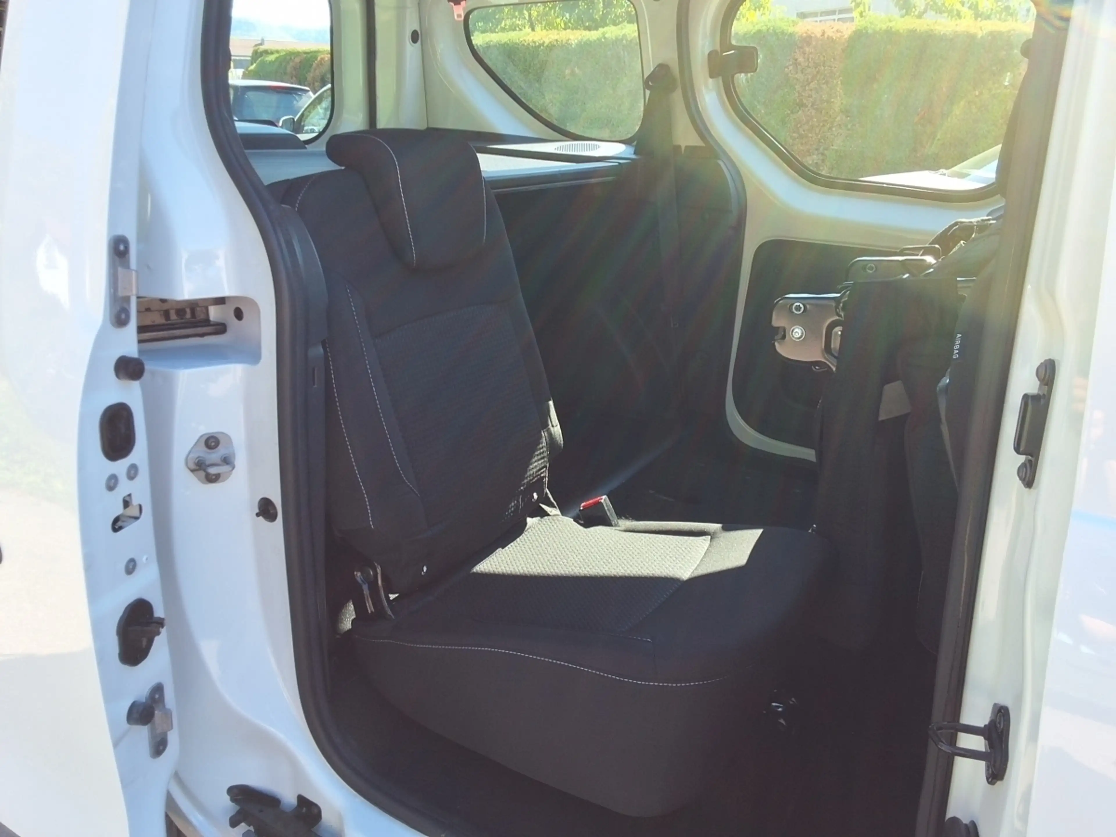 Dacia Dokker VP Comfort  Blue dCi 95 — photo 12