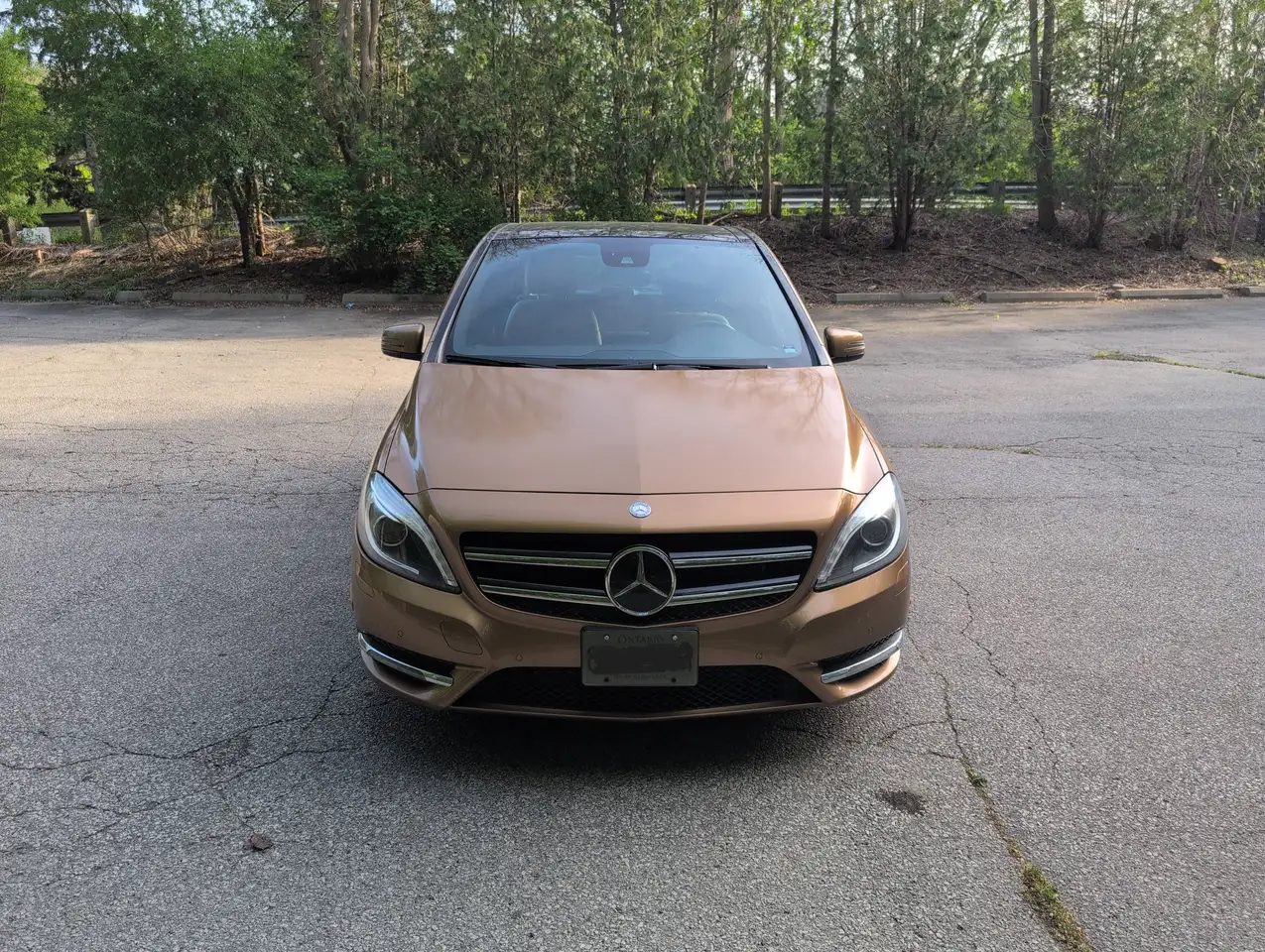 Mercedes-Benz B-Class снимка Mercedes-Benz B-Class