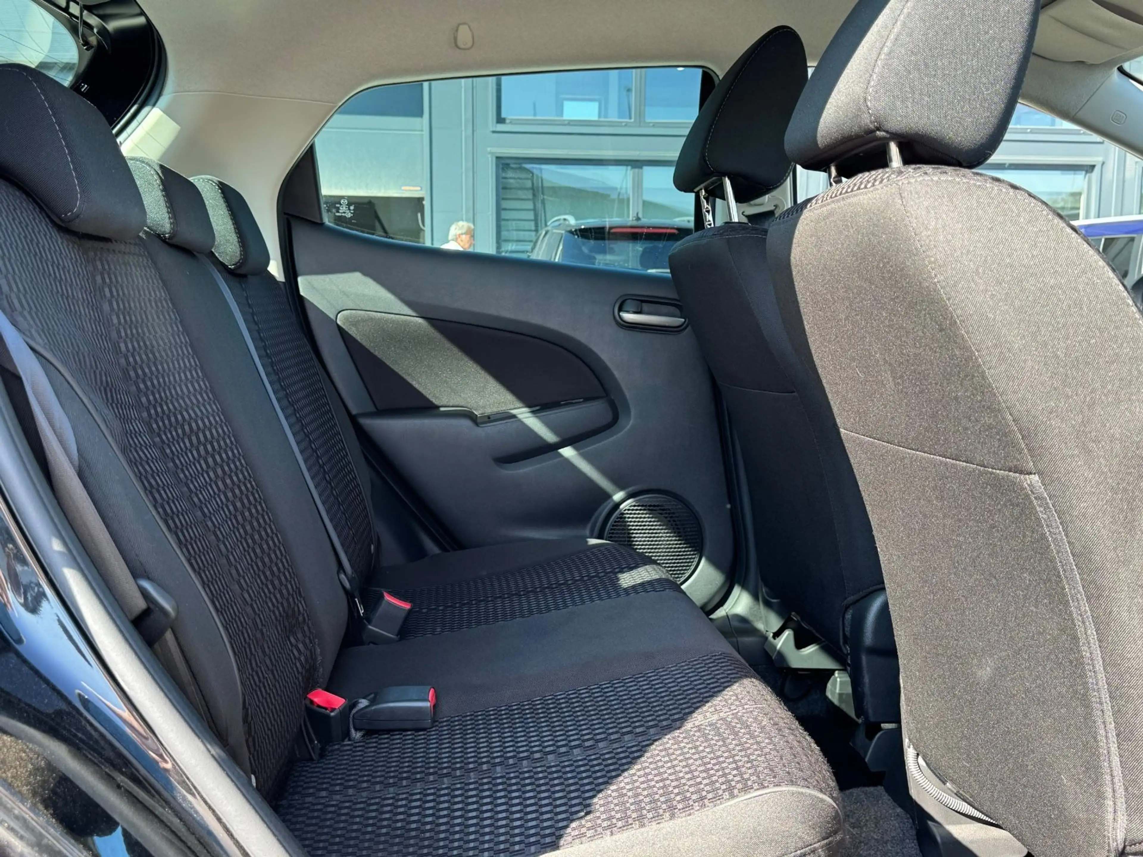 Mazda 2 Lim. 1.3 Sendo Shz Pdc Klimaauto. TüV&Service — photo 21