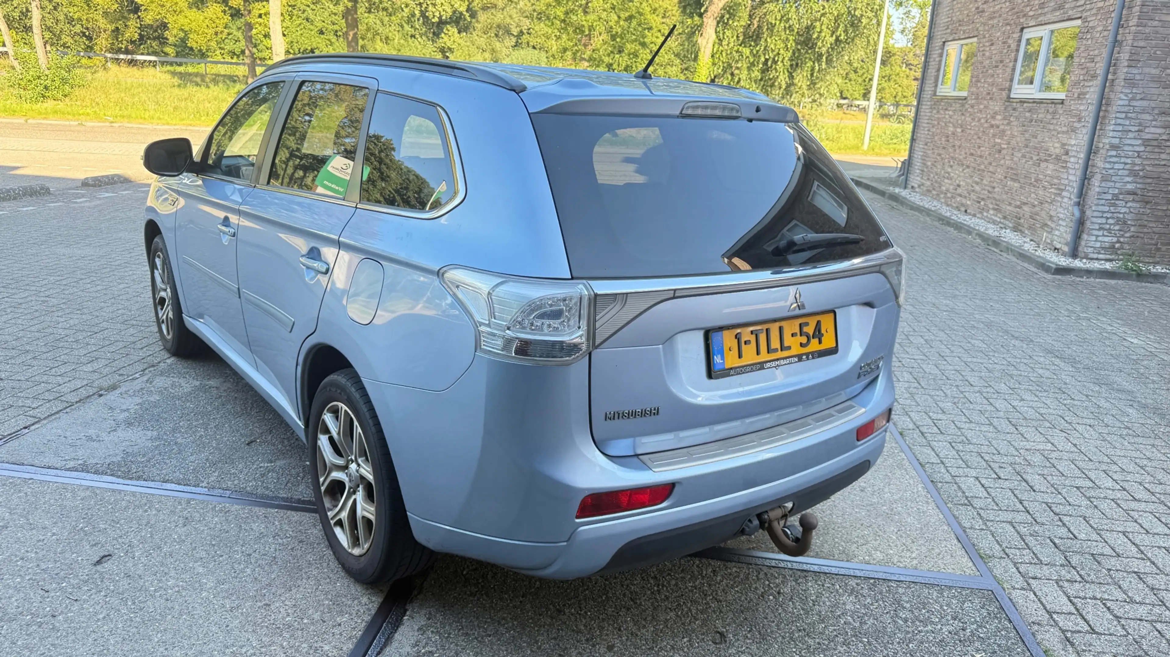 Mitsubishi Outlander 2.0 PHEV instyle — photo 13