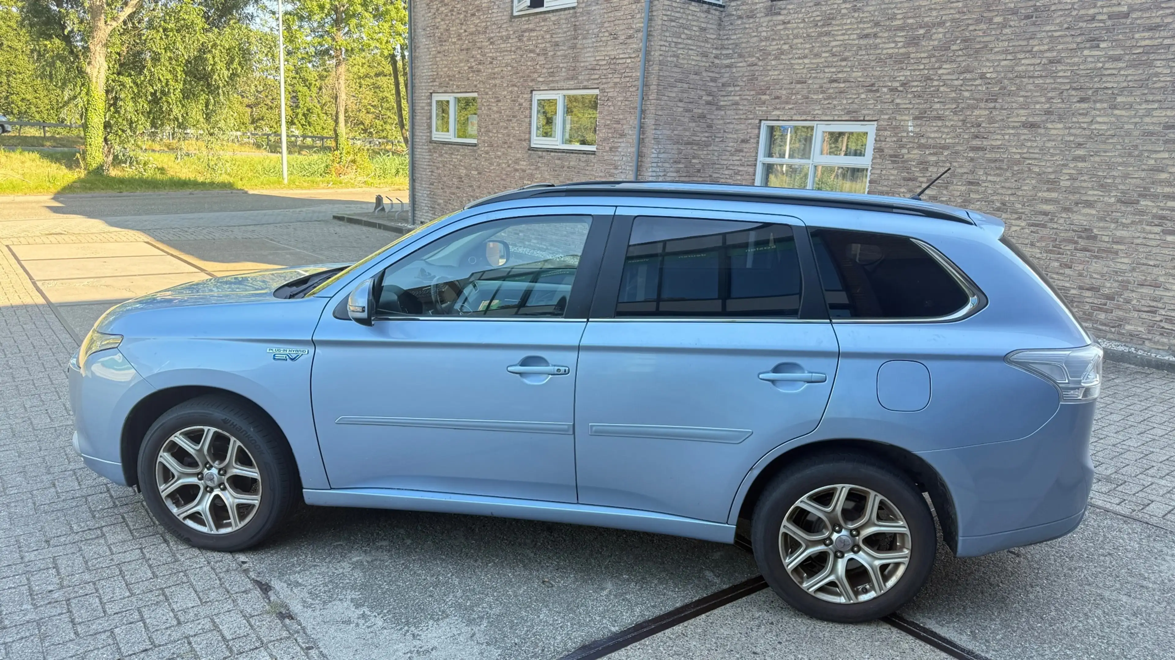 Mitsubishi Outlander 2.0 PHEV instyle — photo 5