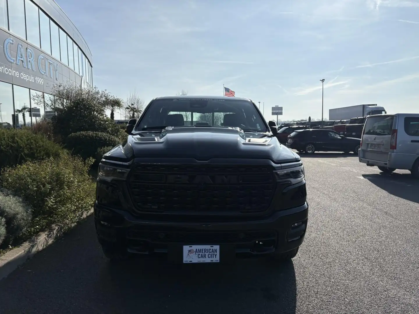 Dodge RAM 1500 CREW LIMITED NIGHT EDITION RAMBOX 2025 Fekete - 2