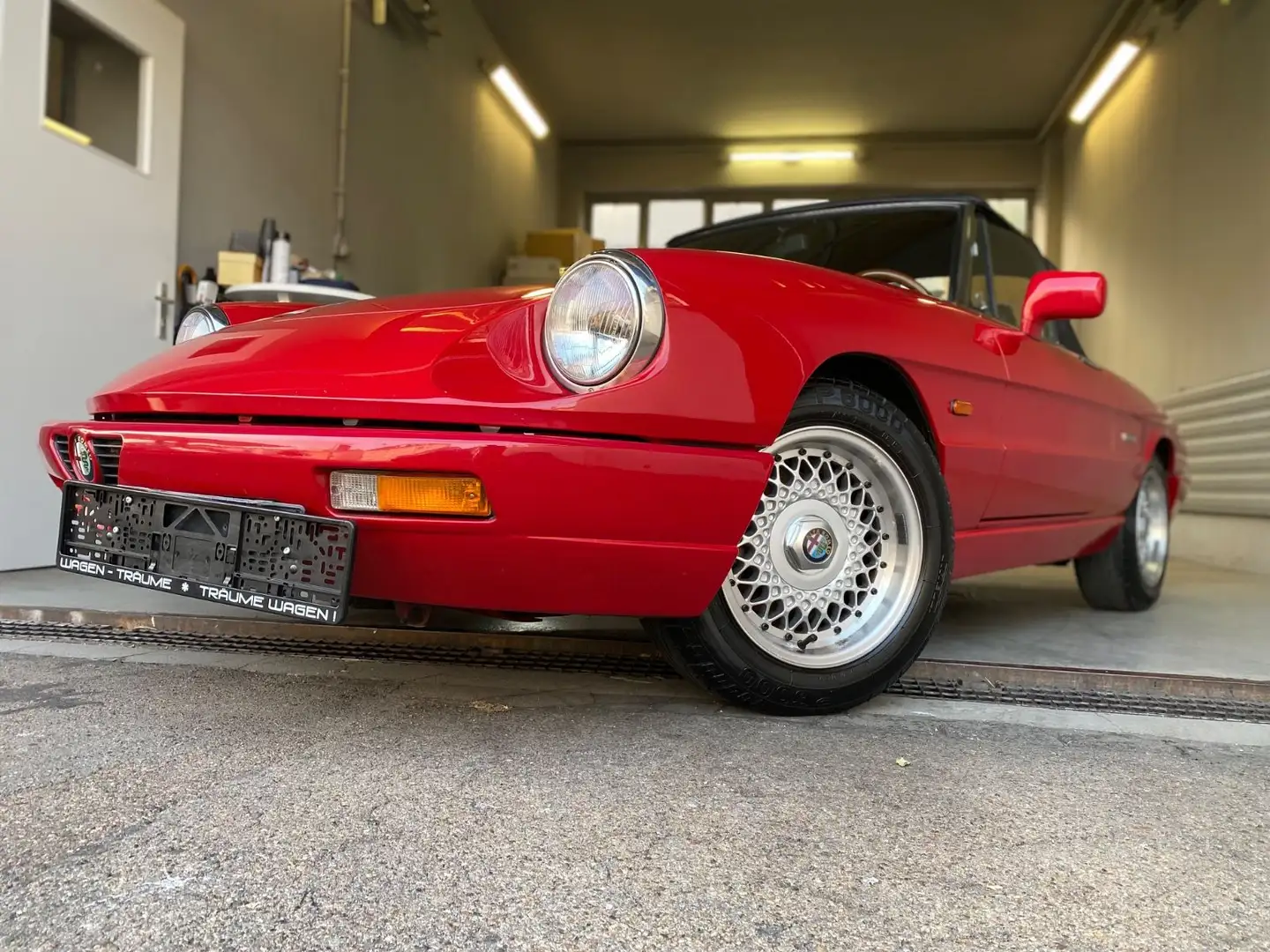 Alfa Romeo Spider Rot - 1