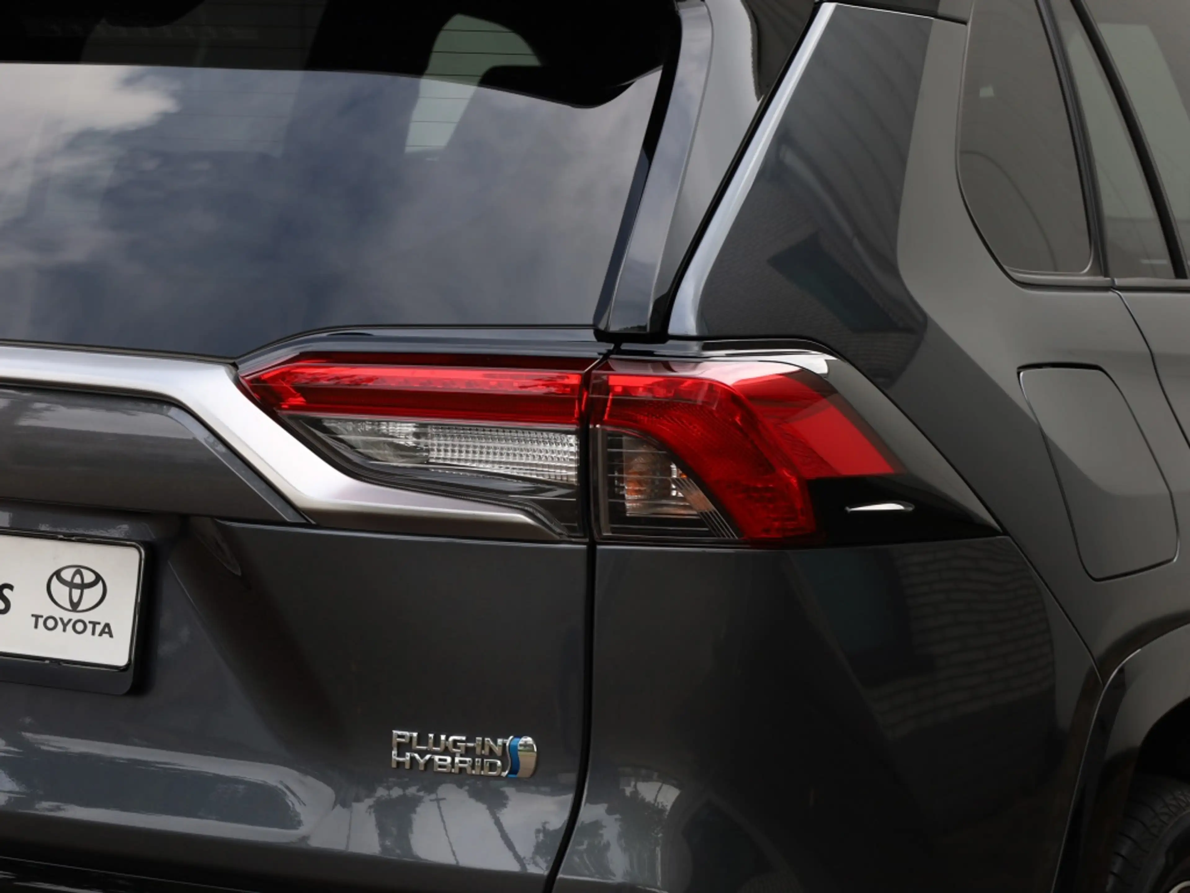 Toyota RAV 4 2.5 Plug-in Hybrid Bi-Tone+ | 360 Camera | Stoelve — photo 39