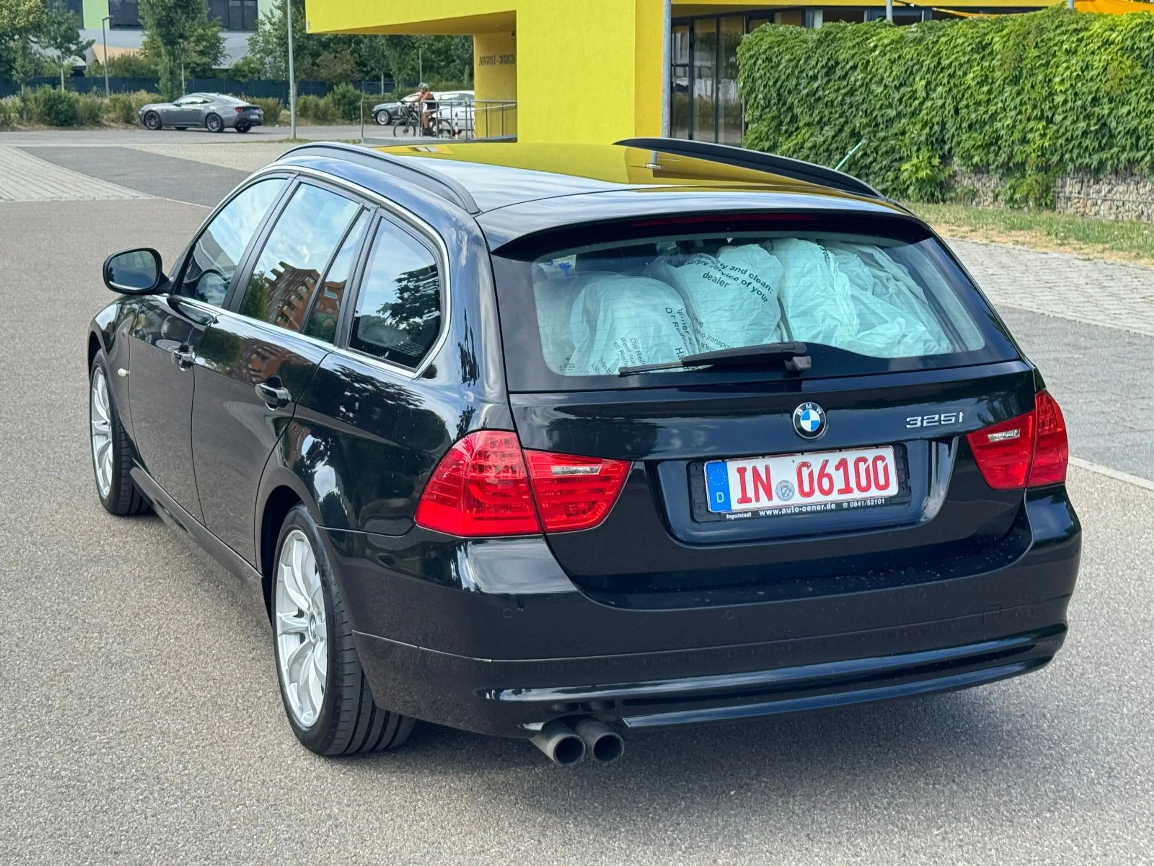 BMW 325 i Touring*Klima*SHZ*Xenon*Alufelgen* — photo 9