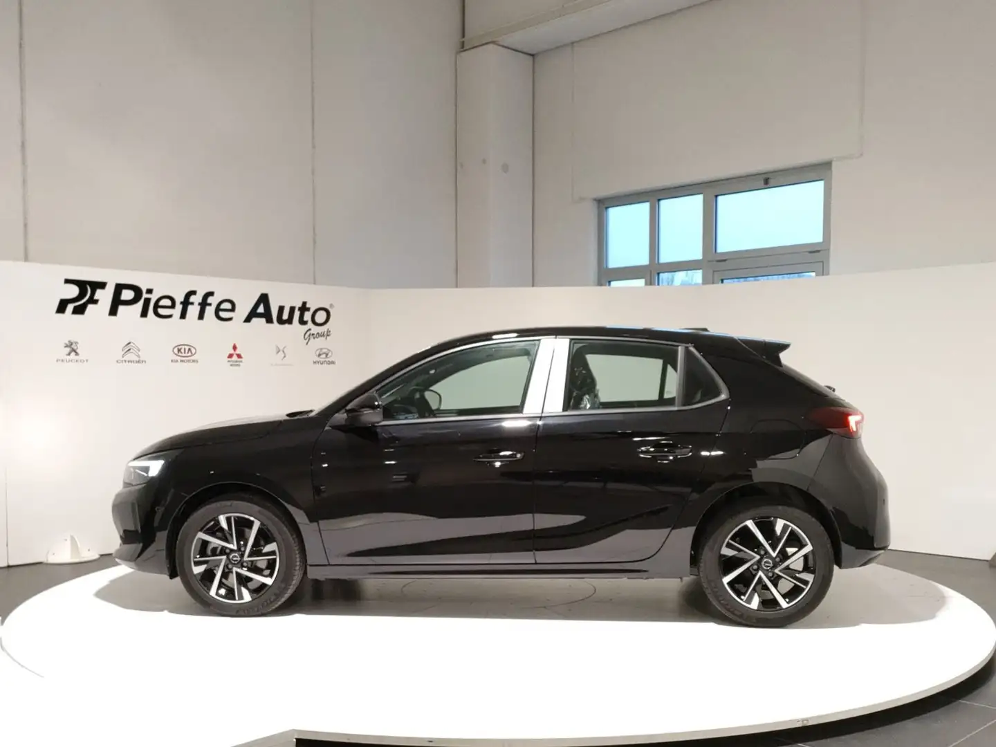 Opel Corsa Nuova Corsa GS 1.2 100HP MT6 Nero - 2