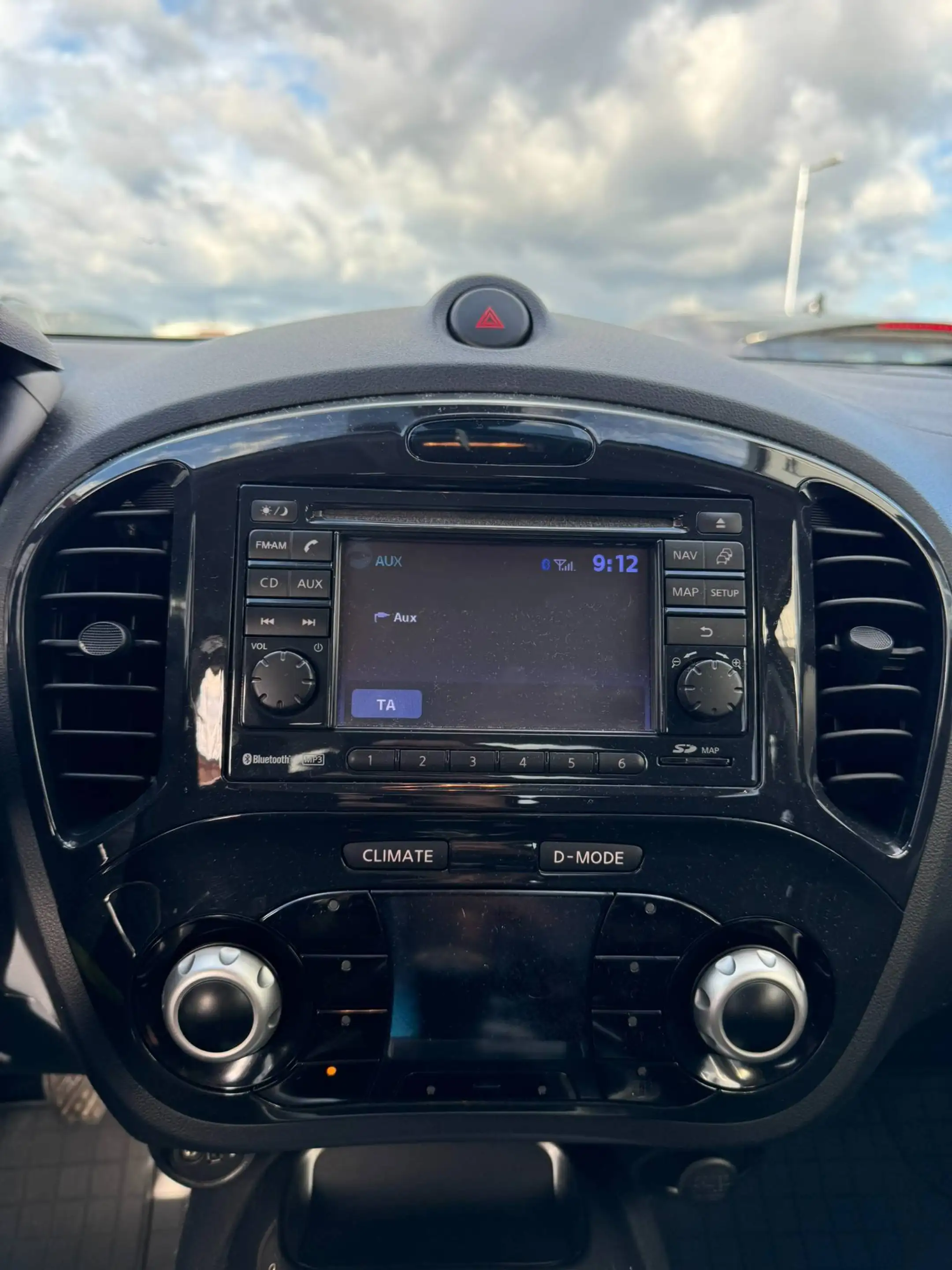 Nissan Juke 1.6i Tekna 109 000 km Serviceheft — photo 13